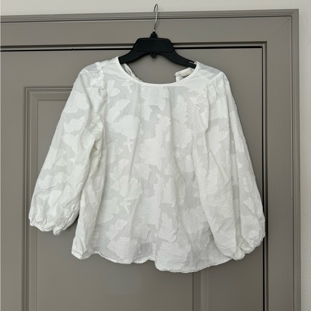 Elegant White Floral Women's Top